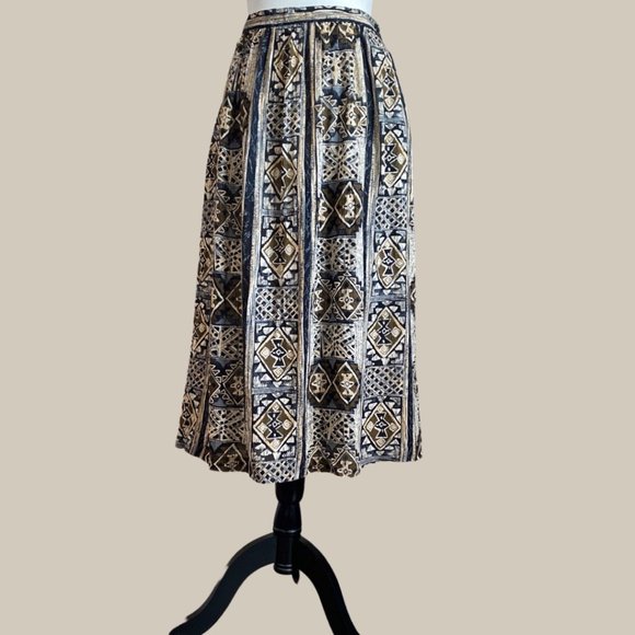Vintage Alfred Dunner Black and Tan Tribal Print A-Line Skirt - Picture 6 of 7